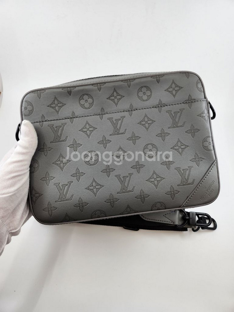 루이비통 듀오메신저백--1