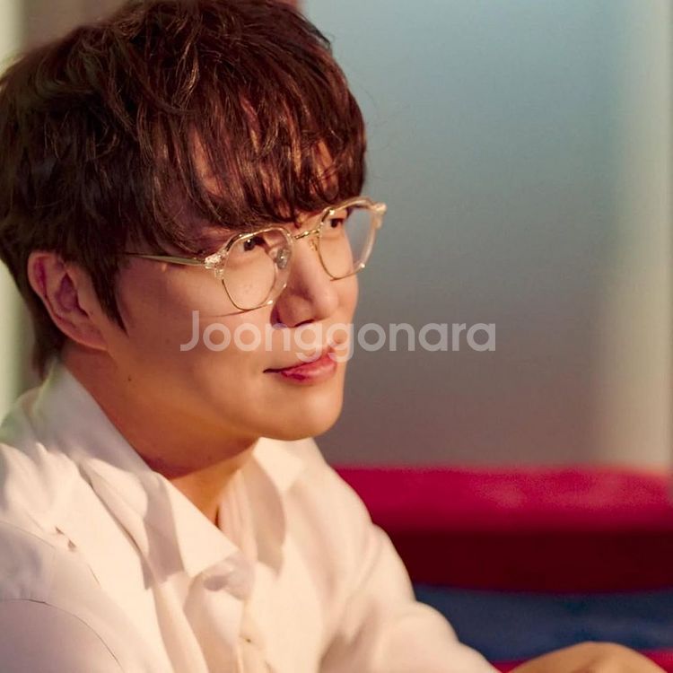 성시경 육각 하금테 안경 하은테 젠틀몬스터 알리오 래쉬--3