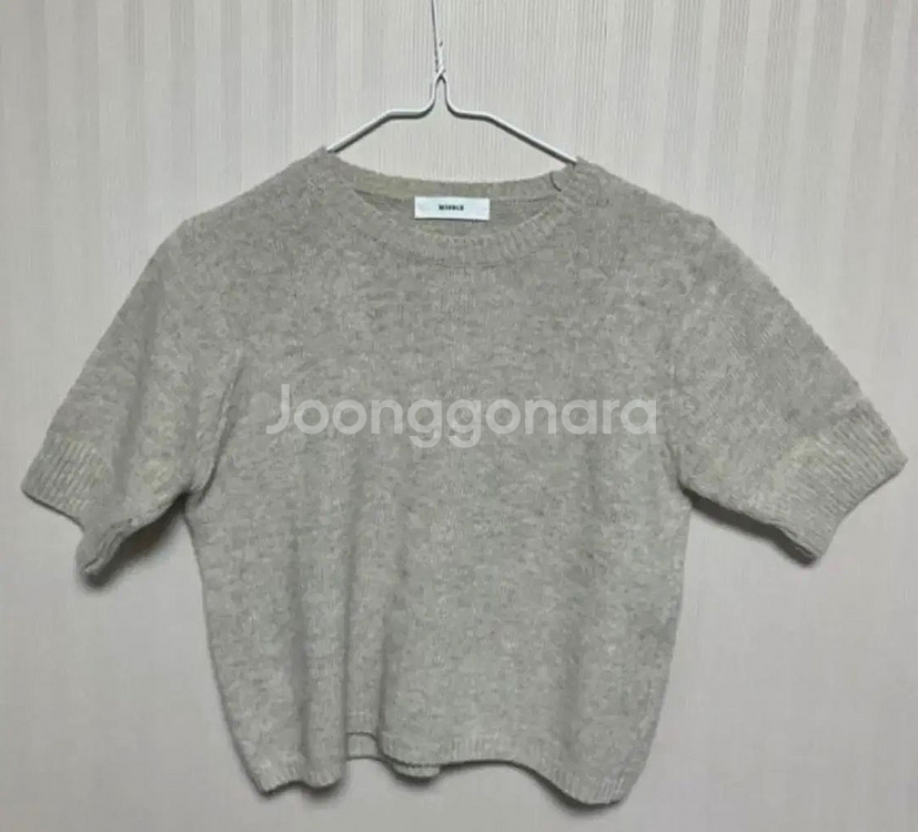 모겐트 오디너리먼트 모이블레 미뉴에트 베이지 반팔 니트--9