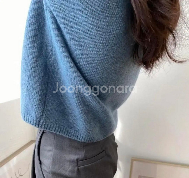 모겐트 오디너리먼트 모이블레 미뉴에트 블루 반팔 니트--3