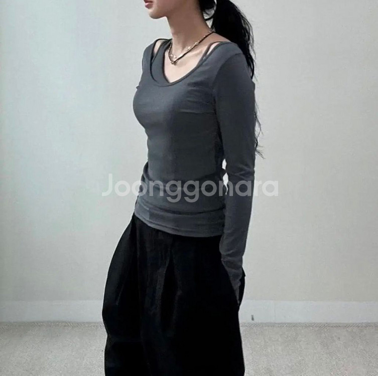 아델리오 미뉴에트 라룸 베이지 레이어드 나시 긴팔티--2