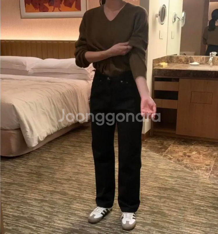 미뉴에트 가내스라 라룸 니어웨어 블랙 팬츠 데님 바지--4