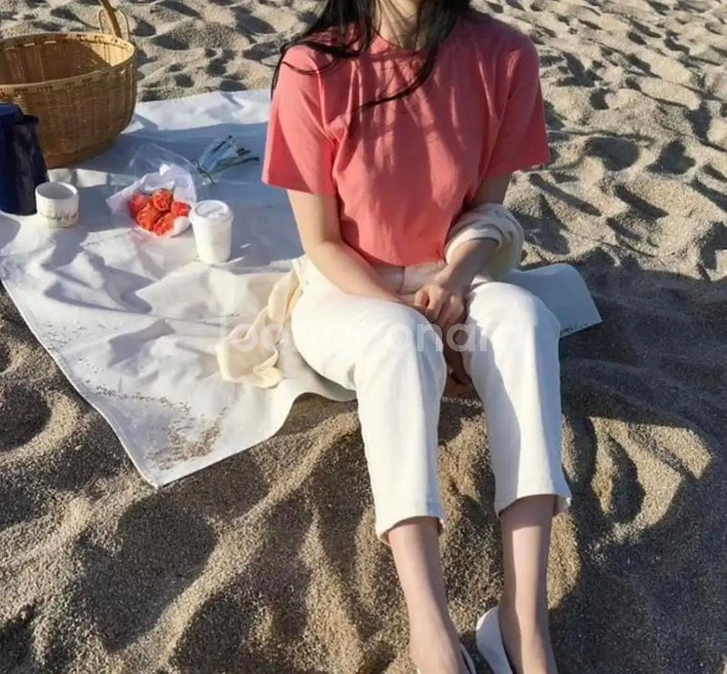 미뉴에트 가내스라 라룸 세라비 화이트 흰 반팔티 기본티--2