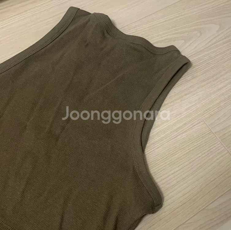 H&M 자라 ZARA 기본 카키 나시 탑--9