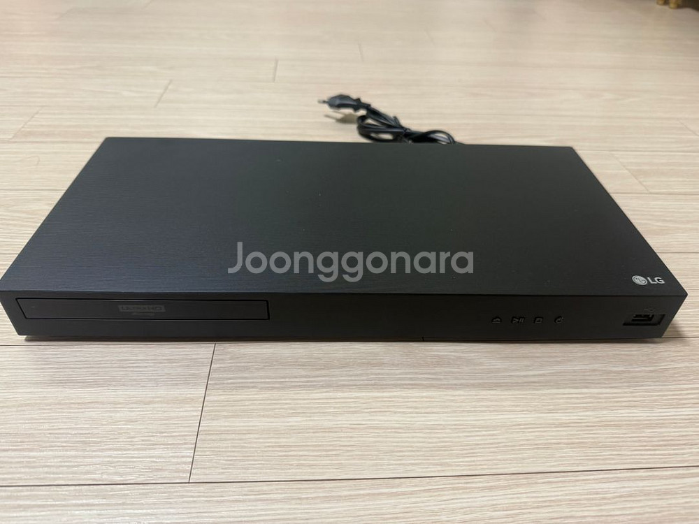 LG UBK90 4K UHD 블루레이 플레이어--1