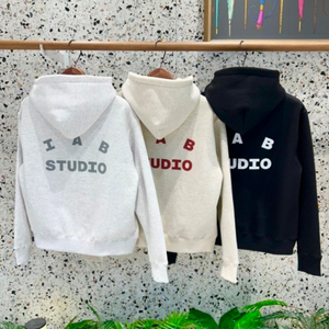 IAB studiio 후드티