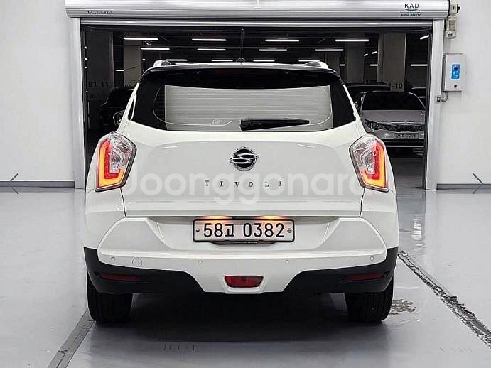 @16년식 티볼리 가솔린 2WD LX 전국최저가격--1