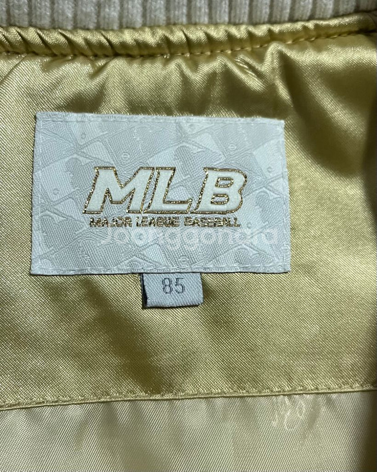 MLB 보스턴 레드삭스 사틴 후드 자켓--6