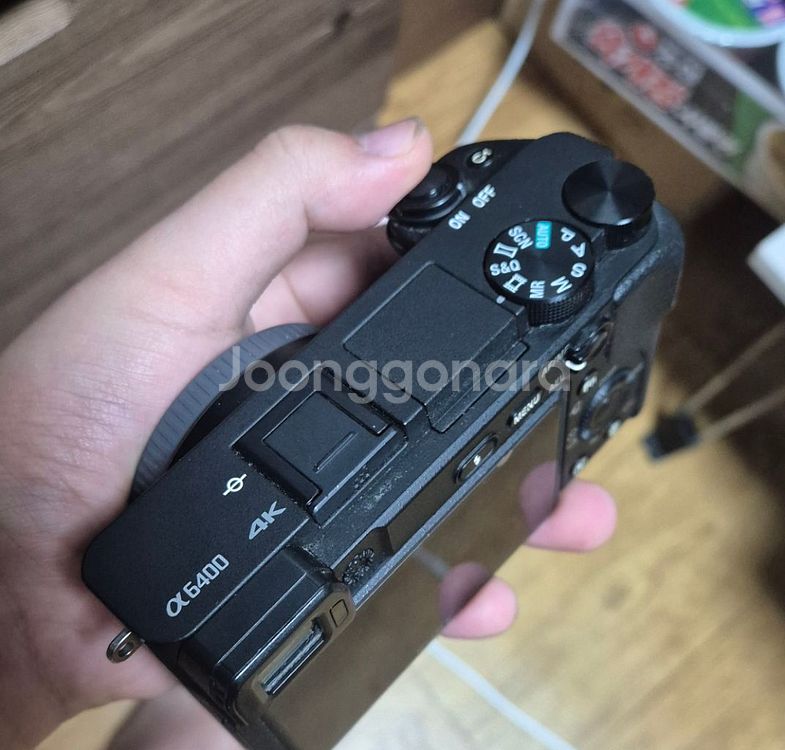 카메라 바디 a6400 (케이지 포함)--1