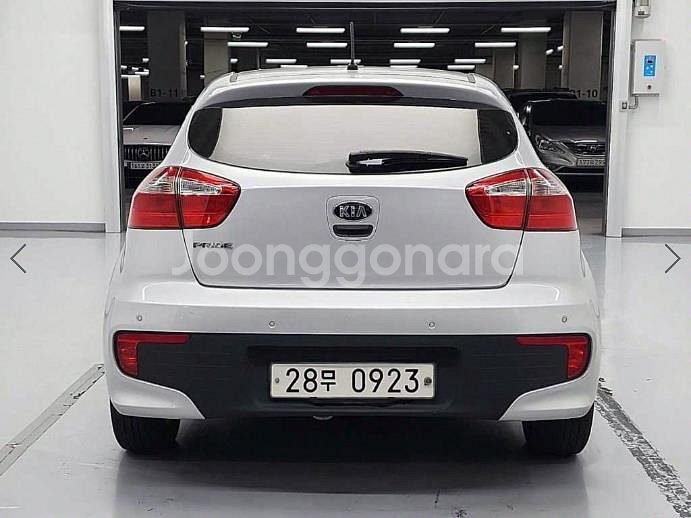 @15년식 더 뉴프라이드 5도어 1.6 GDI 럭셔리--1