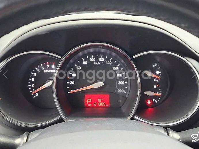 @15년식 더 뉴프라이드 5도어 1.6 GDI 럭셔리--5