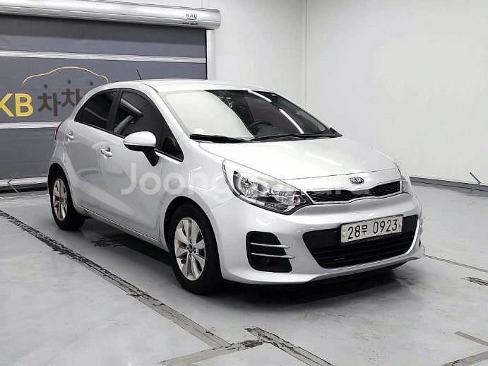 @15년식 더 뉴프라이드 5도어 1.6 GDI 럭셔리--3