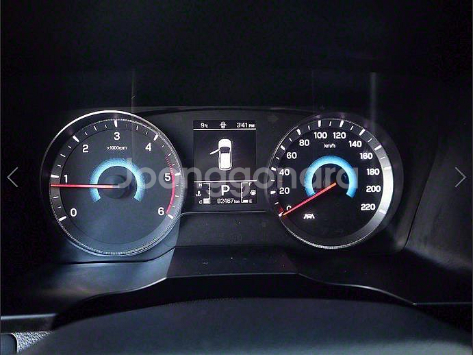 @20년식 베리 뉴 티볼리 1.6 디젤 2WD V5--8