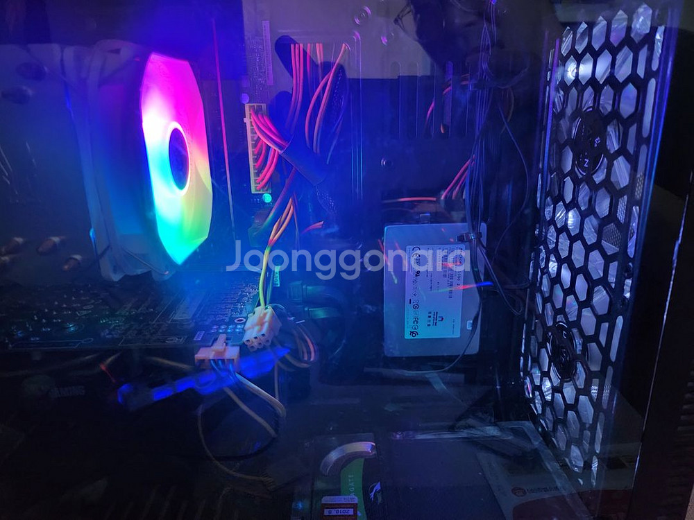 컴퓨터 본체팝니다--0