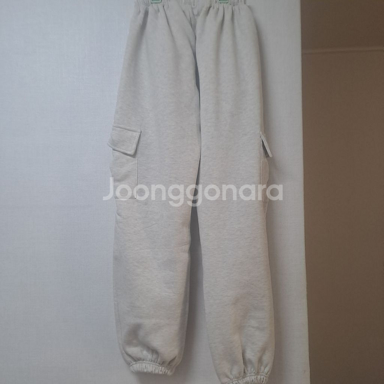 새상품) 4만 남녀공용 탄탄한 기모 카고 조거팬츠--6