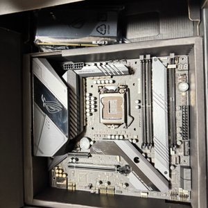 ASUS ROG MAXIMUS XI GENE Z390