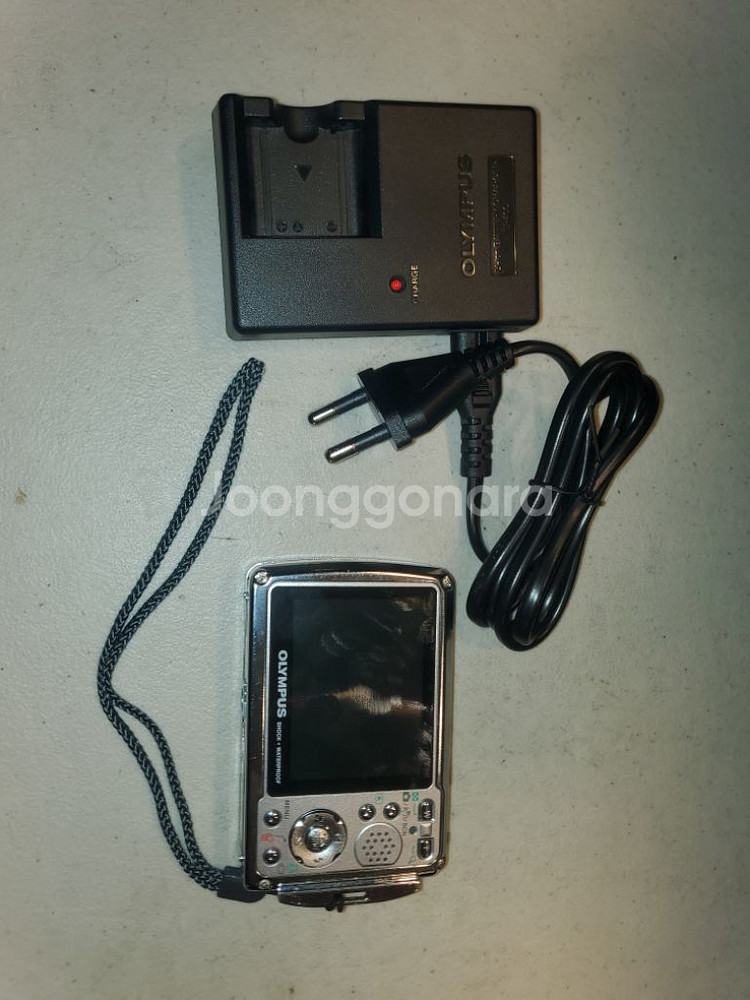 올림푸스카메라 725SW--1