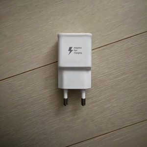 삼성 정품 USB 어댑터 판매합니다.