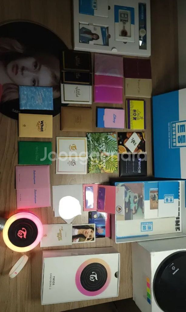 트와이스 응원봉, 앨범, 포카 팔아요!!--1