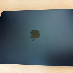 M2 맥북에어 13인치 256GB, 8GB