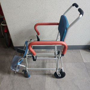 이동변기 샤워의자