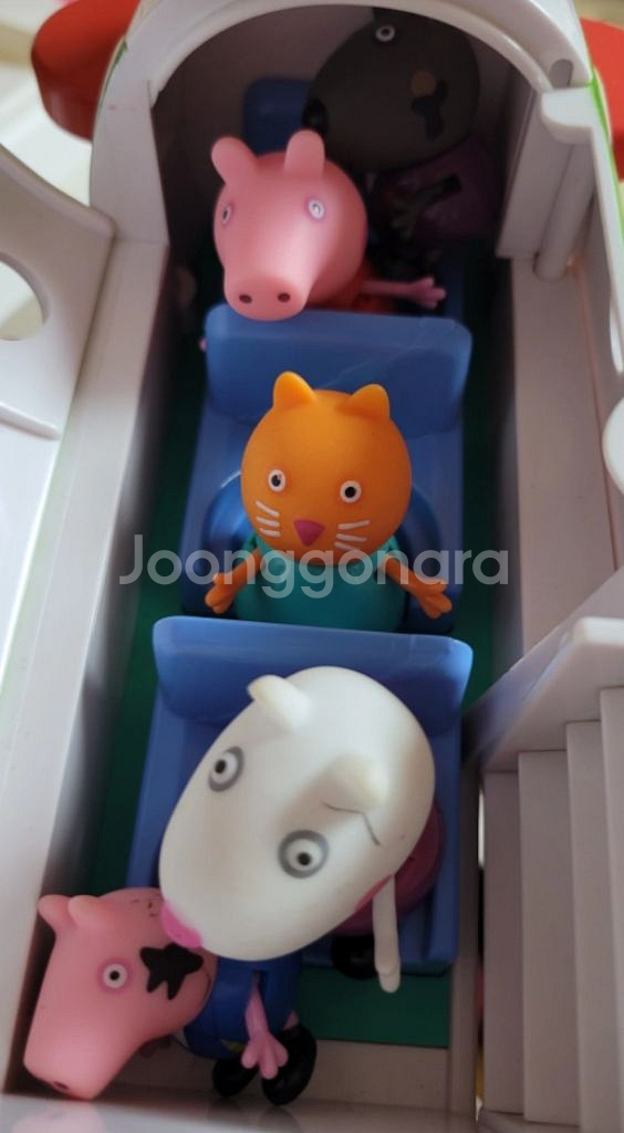 페파피그 비행기와 피규어--1