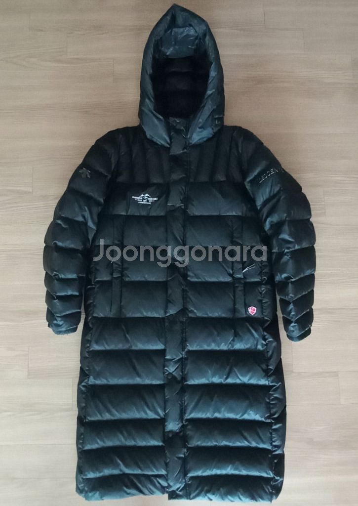 데상트 한정판 Swiss skiteam 롱다운패딩 특상--2