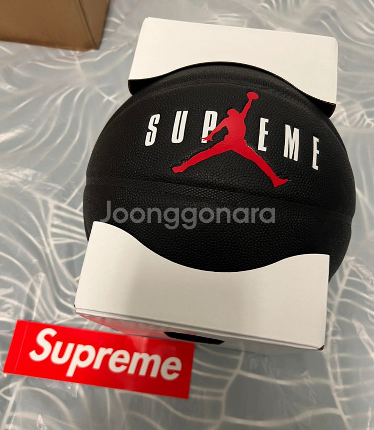 Supreme Air Jordan Basketball--0