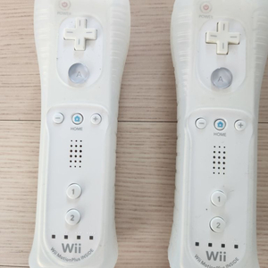 닌텐도 wii 모션플러스 리모컨 화이트2개(눈차크포함)