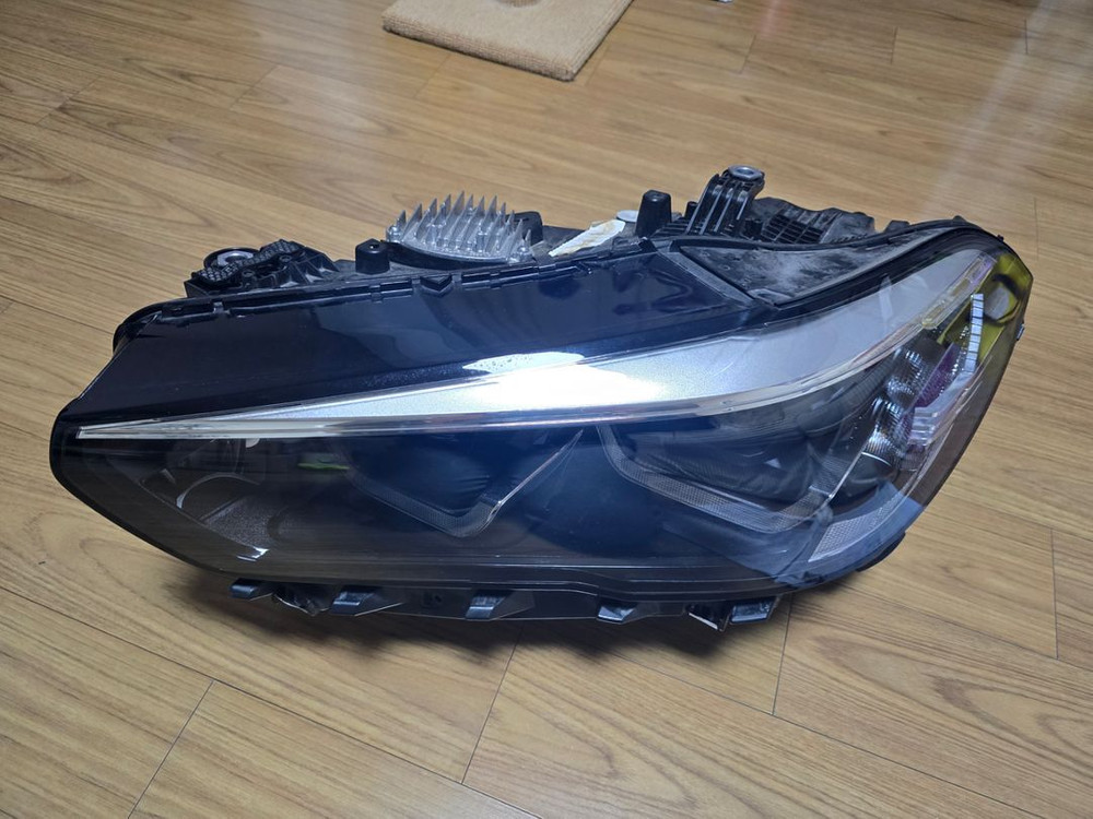 BMW X5 G05 LED 순정라이트 이미지