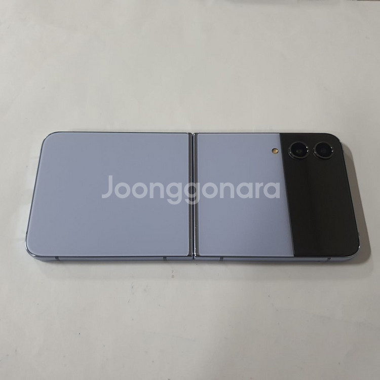 [SKT]갤럭시 Z플립4 256GB 센터리퍼 했던--1