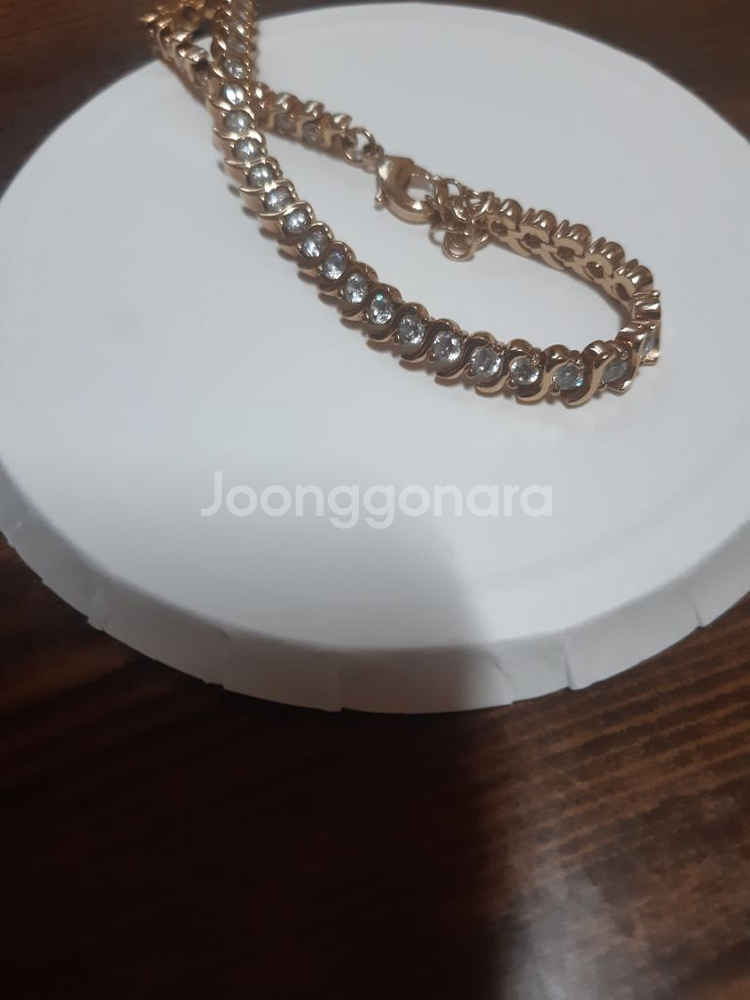 골드컬러 큐빅팔찌--3