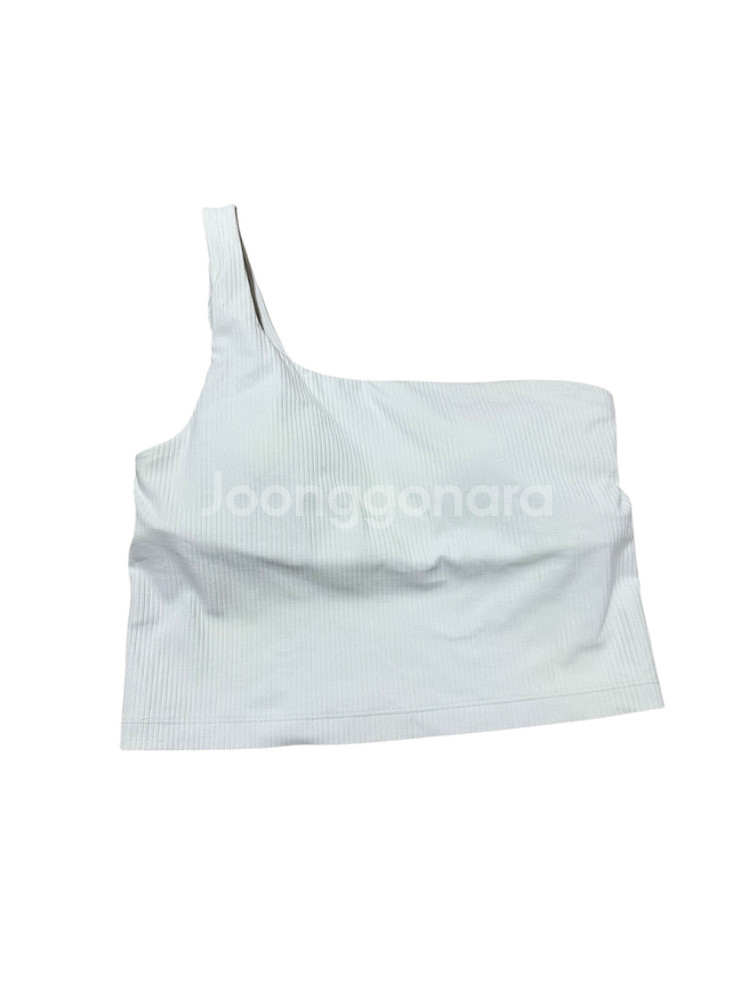 룰루레몬 탑--1