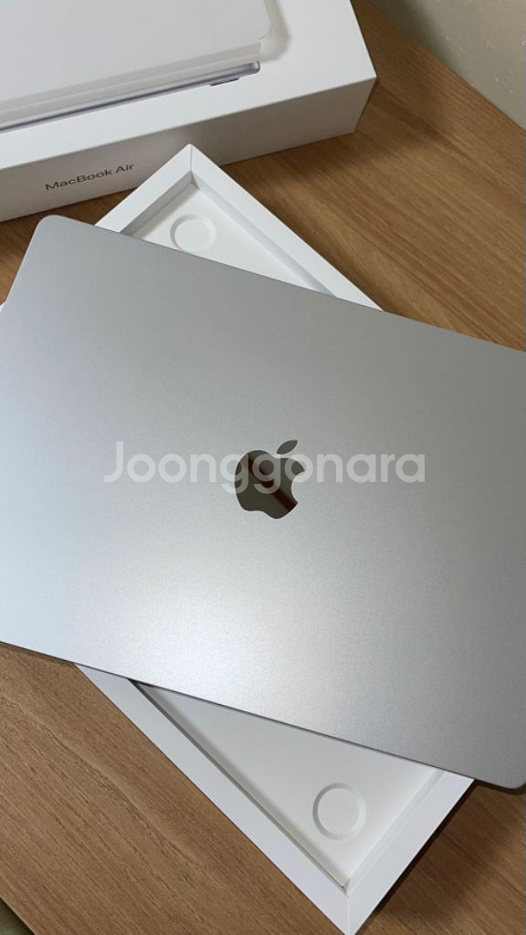 맥북 에어 m3 15인치 512GB--0