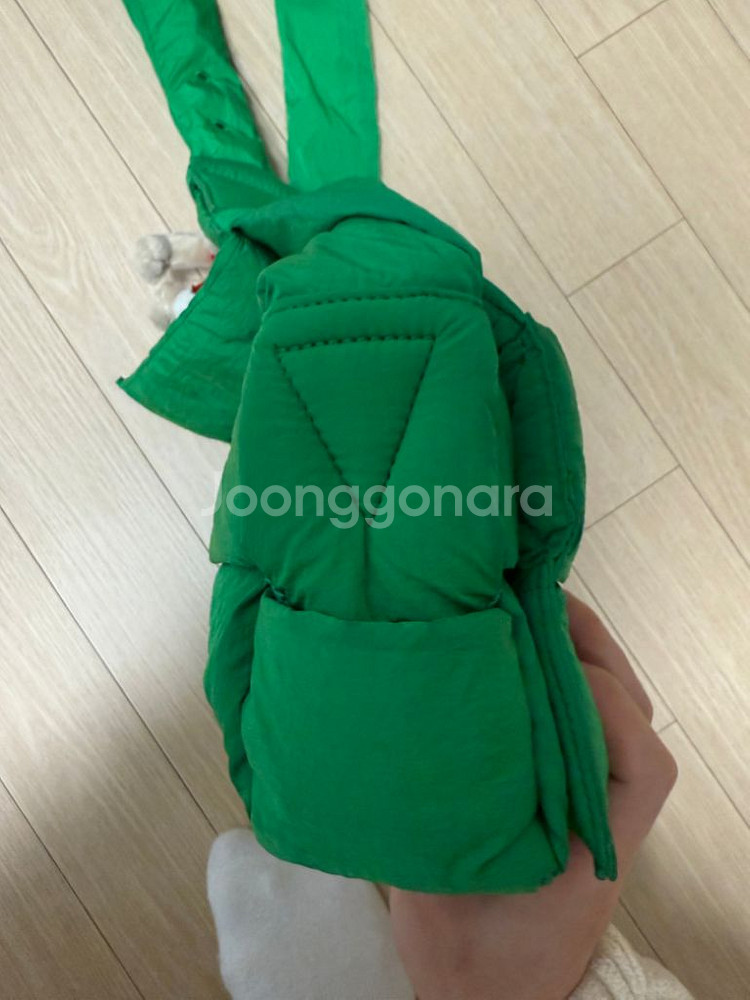 보테가베네타 패딩 카세트백--5