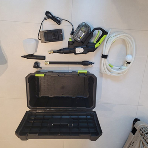 WORX 휴대용 세차기 풀세트 팝니다(WU633)