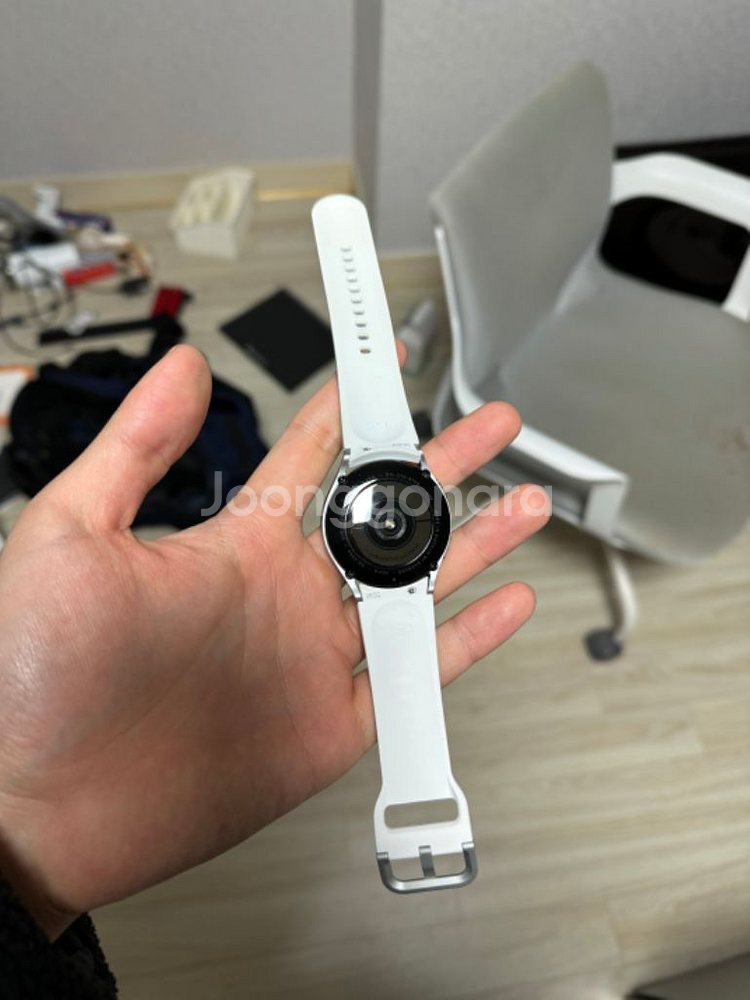 갤럭시 워치4 40mm--1