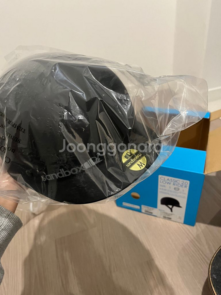 새상품 샌드박스 클래식 헬멧(보드, 자전거)--0