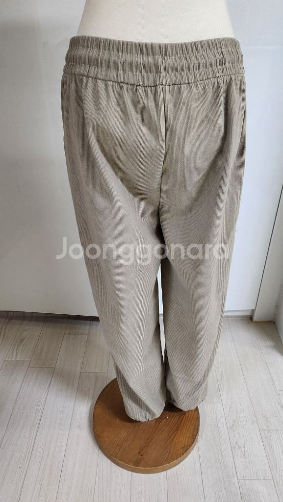 (새상품)여자 조그 골덴 바지 밴딩 허리단면 32cm--5