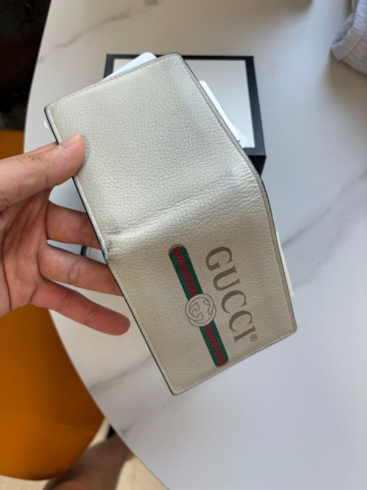 구찌 띠로고 반지갑--1