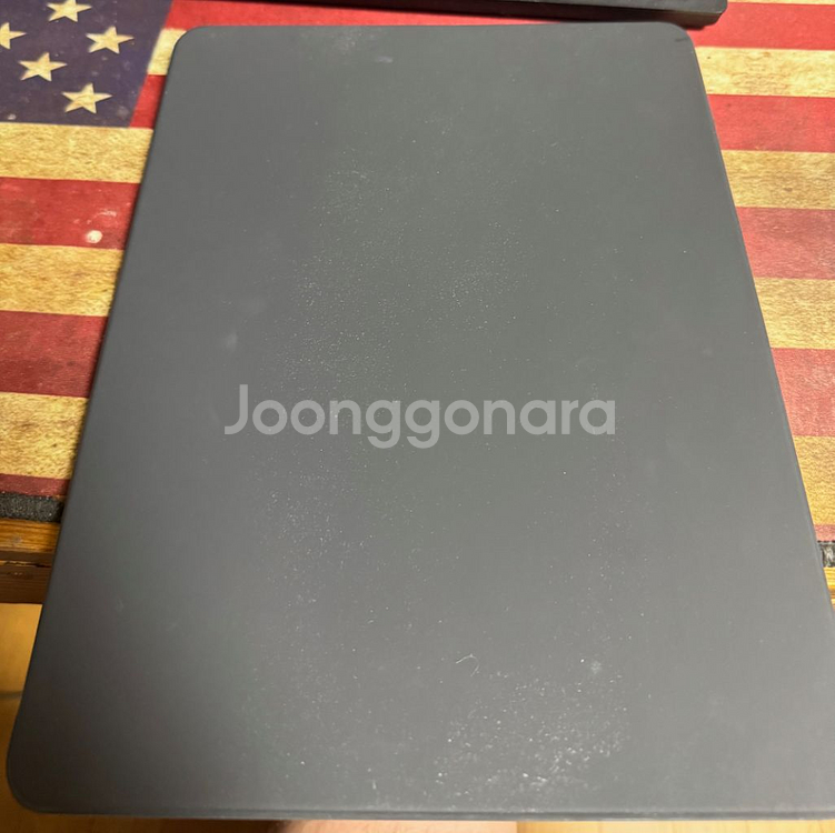 아이패드 프로 12.9 6세대 + 정품 키보드 팝니다--2