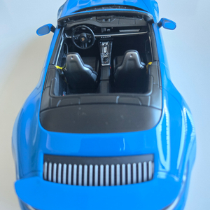 GT SPIRIT 1:18 PORSCHE 911