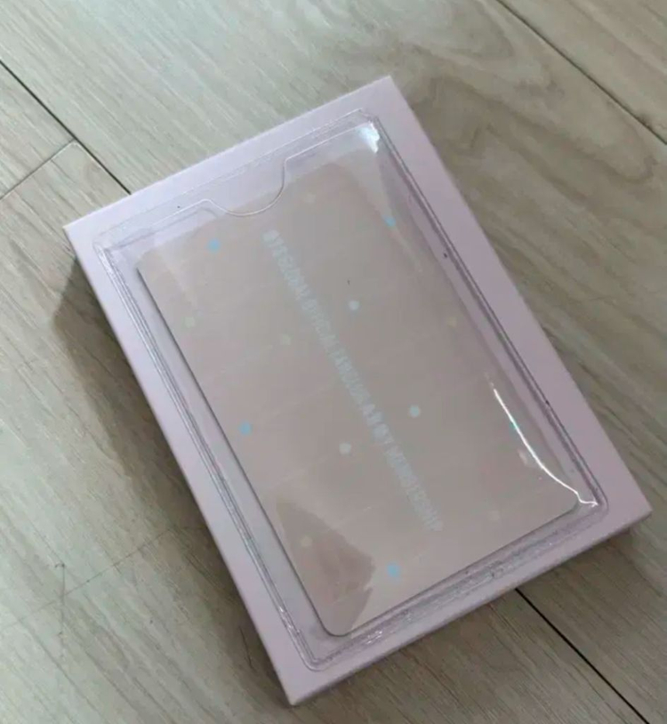 방탄소년단 아미 멤버십 키트 꽃을 든 남자 버전--1