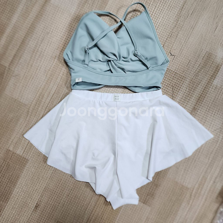 폴웨어 핫한허니꼬임탑 민트+핫한 슈가큐롯쇼트 S사이즈--1