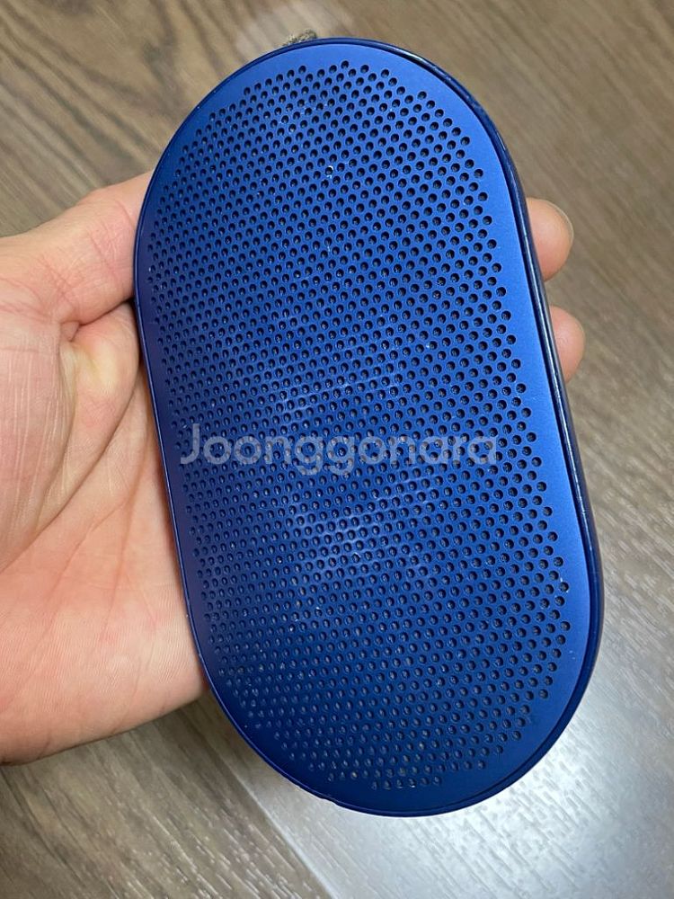 뱅앤올룹슨 Beoplay P2 블루투스 스피커--4