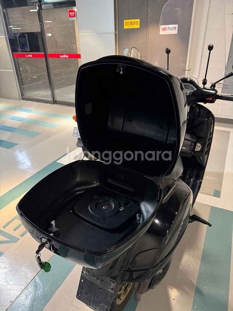 부산 베스파 GTS300 15년식--8