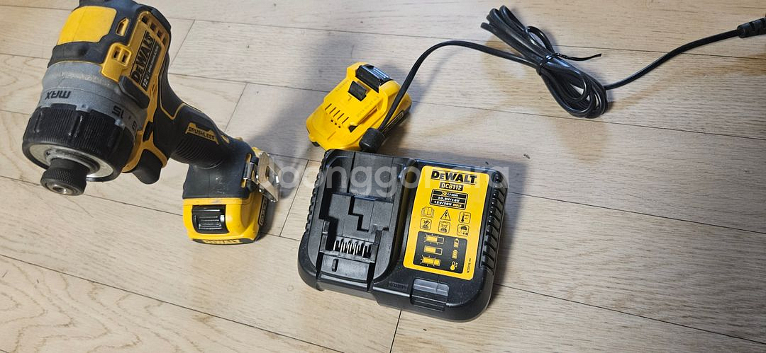 디월트12v 임팩--4