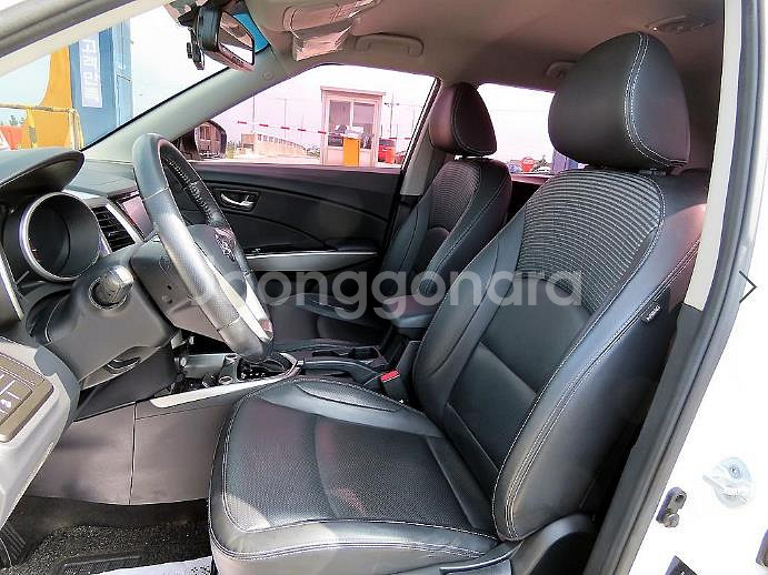 @19년식 티볼리 아머 1.6 가솔린 TX 전국최저가--4