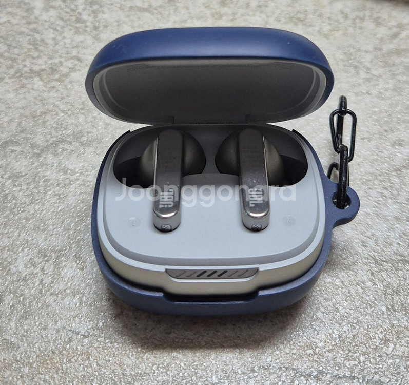 jbl live2pro팝니다--1