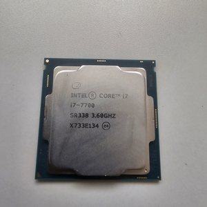 인텔 CPU i7-7700 판매합니다..